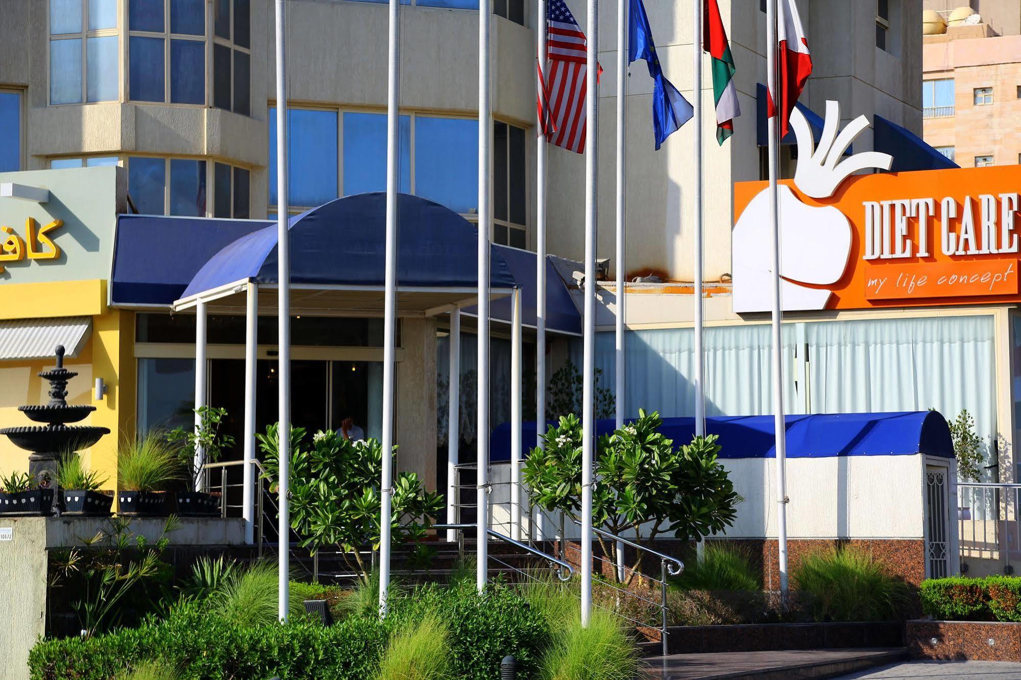 Le Royal Express Salmiya Hotel Exterior photo
